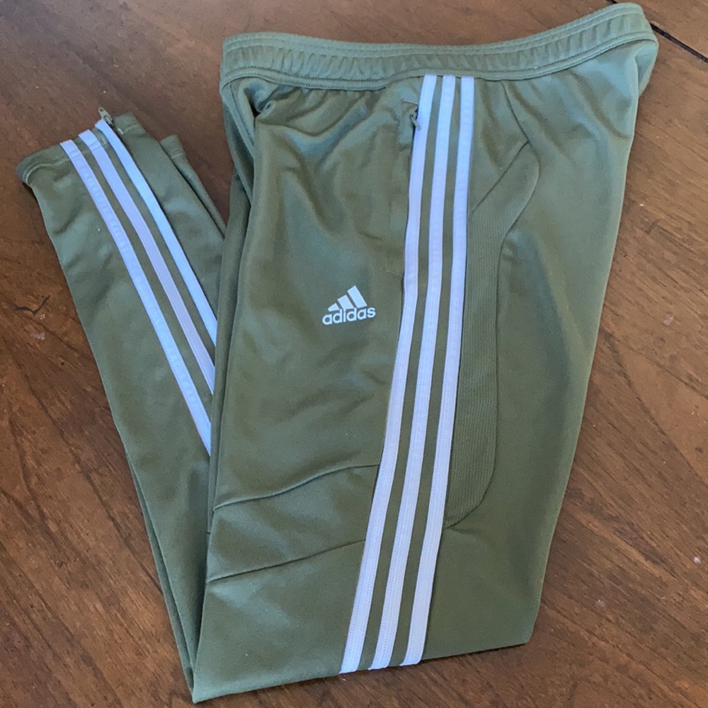 16:08 - ADIDAS Tiro 19 Training Pants